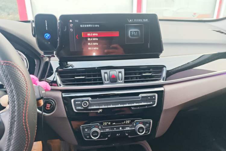 Used BMW X1 2020 sDrive20Li Premium Edition Audio And AC Panel