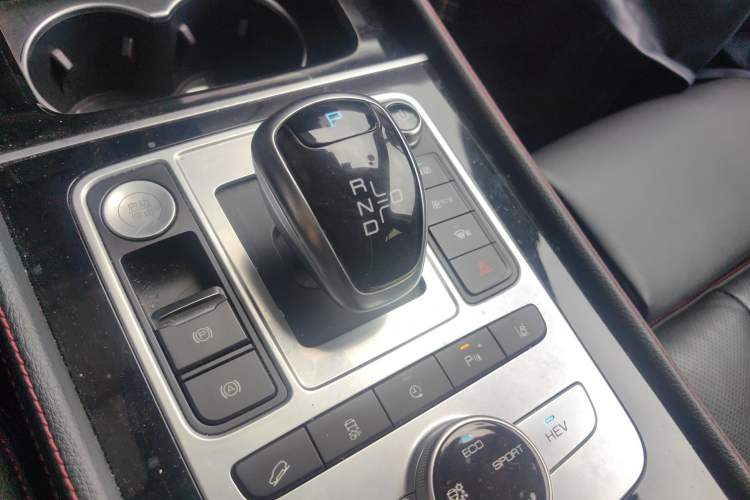 Used BYD Tang New Energy 2019 DM 2.0T All-Wheel Drive Connected Innovation Edition 7 Seats China VI Standard
