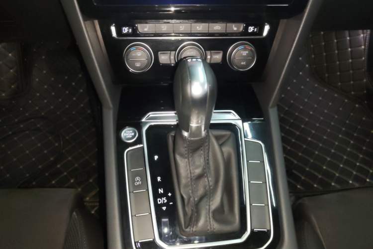 Used Volkswagen Magotan 2018 330TSI DSG Luxury Model Gear Lever