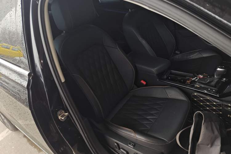 Used Volkswagen Passat 2019 330TSI Prestige Edition China VI Standard
