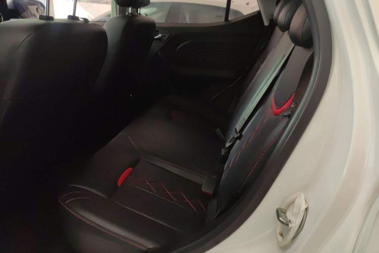 Used Soueast DX3 2018 1.5L Manual Luxury Model