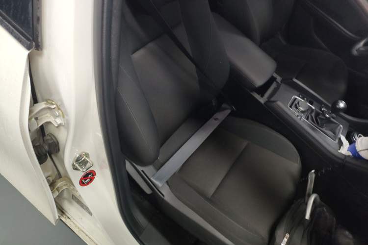 Used Mazda Mazda 3 Axela 2023 1.5L Manual ZhiMei Edition
