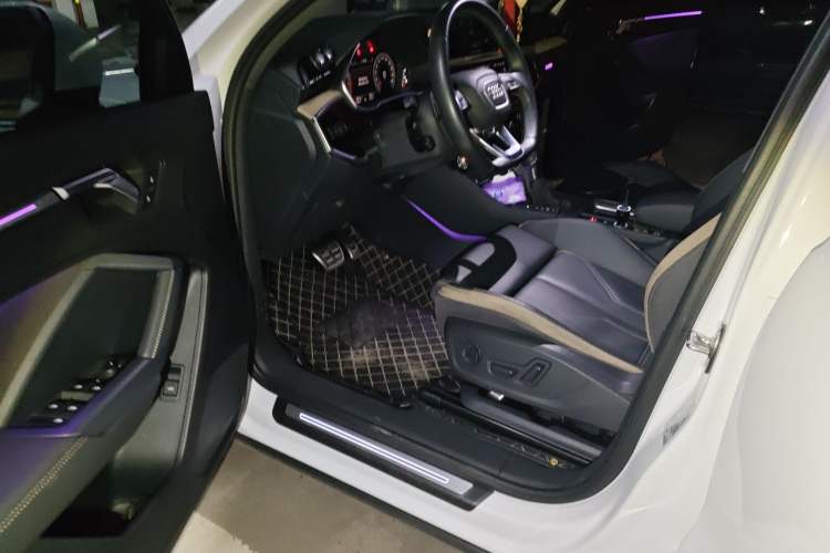 Used Audi Q3 2024 35 TFSI Stylish and Elegant Edition
