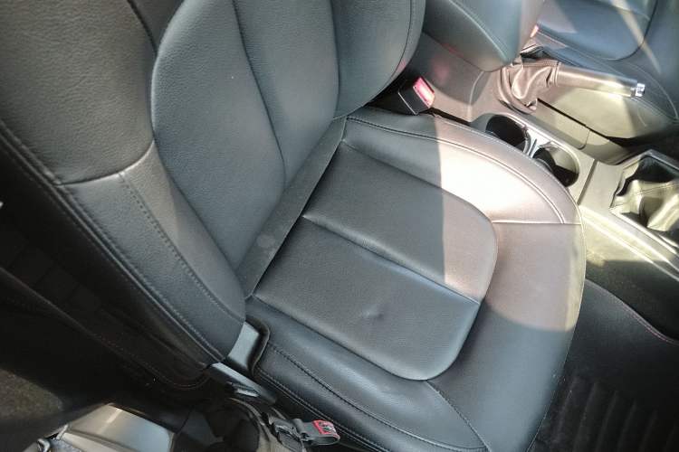 Used Great Wall Wingle 5 2017 2.0T European-spec Diesel Two-Wheel-Drive Entry-Level Big Double-Cab GW4D20D