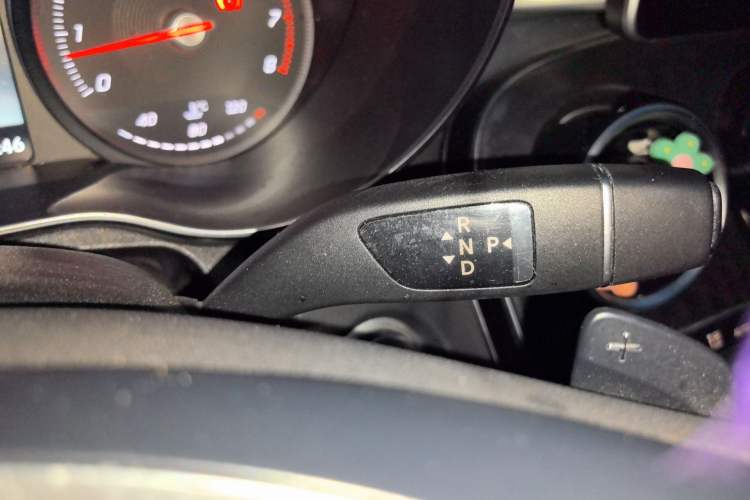 Used Mercedes-Benz C-Class 2018 C 200 L Sport Edition Gear Lever