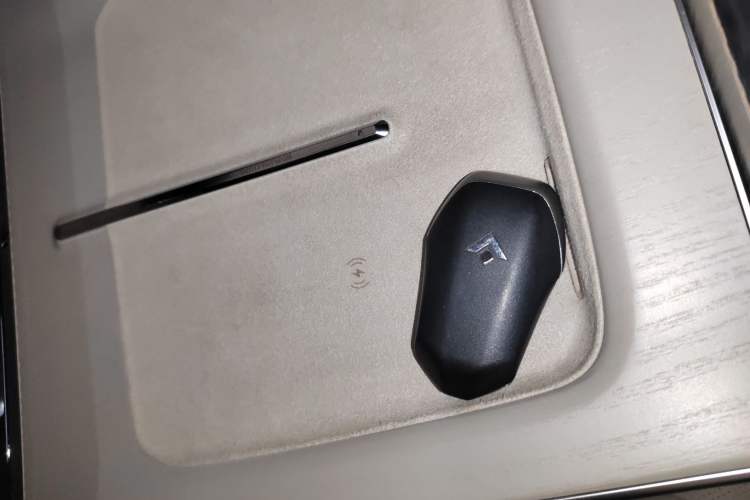 Used Hyptec HT 2023 670鸥翼 Ultra-High Voltage NDA Version
