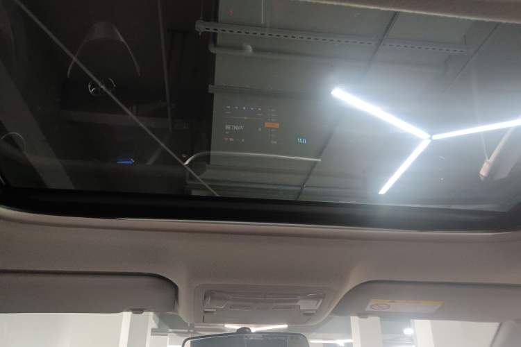 Used Toyota Levin 2017 Revised 185T CVT Elite Edition China V Standard Headliner