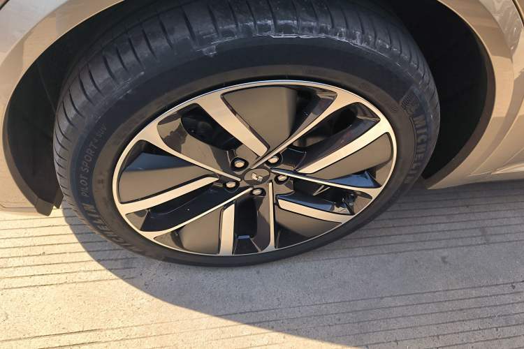 Used Li Auto L9 2024 Ultra Model