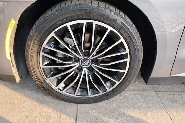 Used BYD Han 2023 DM-i Champion Edition 121KM Prestige Model
