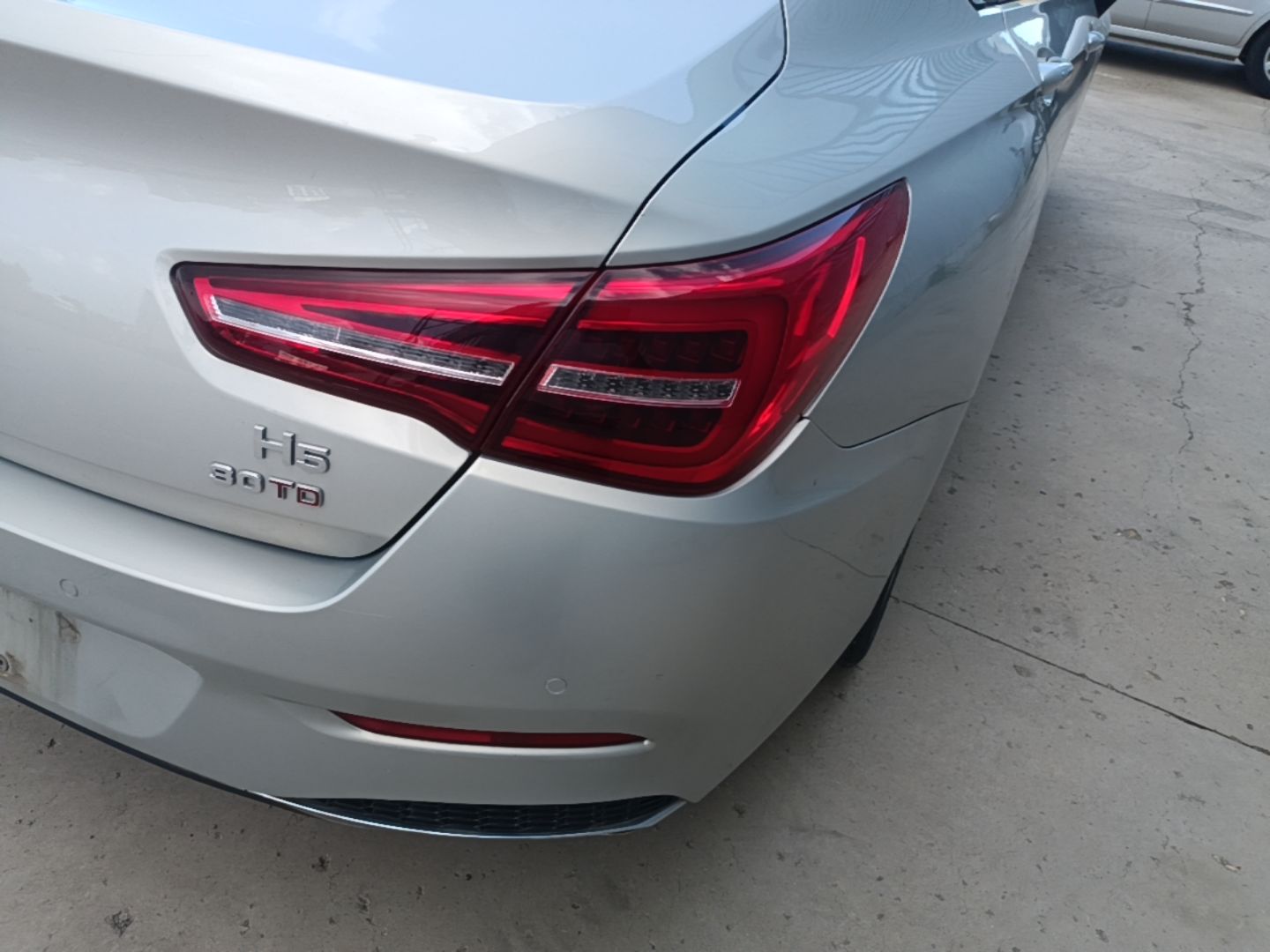 Hongqi H5 2022 Classic Model 1.5T DCT Flagship Edition - Chinese Trim Yue — снимка 9