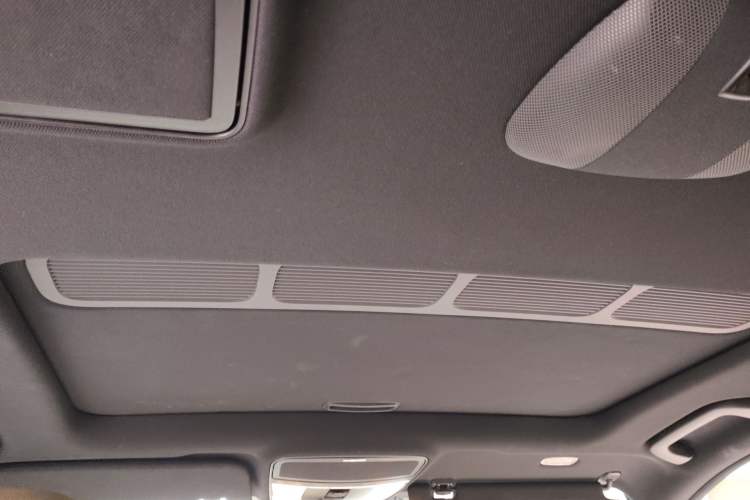 Used Mercedes-Benz S-Class 2010 S 300 L Business Model
