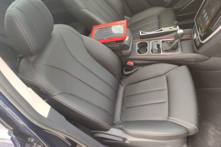 Used BYD Song MAX 2018 1.5T Automatic Smart Connect Elite Model with 6 Seats
