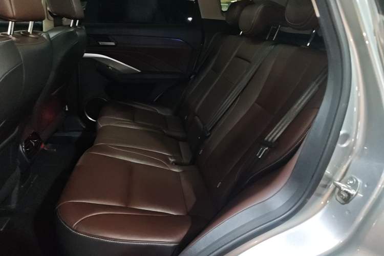 Used Wey VV6 2020 2.0T Two-Wheel Drive Smart Protection+