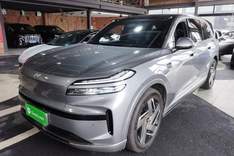 Used ONVO Luxeed L90 2025 Model—Ultra Six-Seater Version