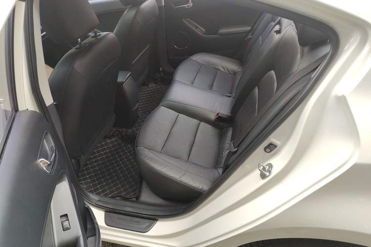 Used Kia K3 2015 1.6L Automatic GLS
