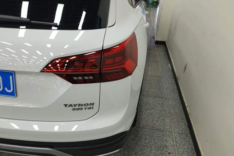 Used Volkswagen Tayron 2019 330TSI Two-Wheel Drive Luxury Model China VI Standard Exterior 3