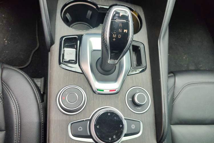 Used Alfa Romeo Giulia 2022 2.0T 280HP Ti Driving Edition