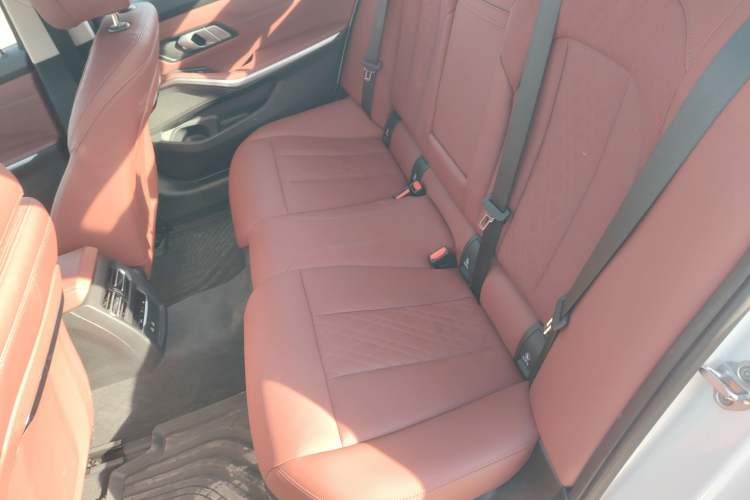 Used BMW i3 2025 eDrive 40 L Midnight Edition
