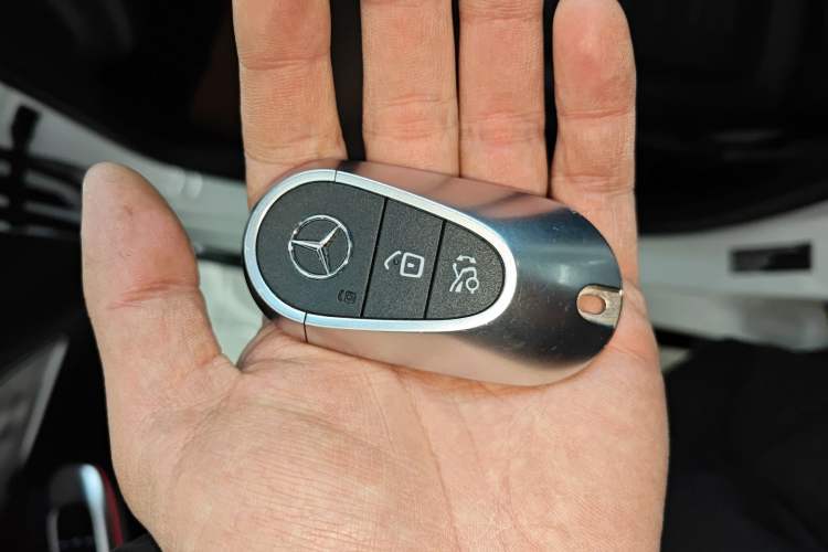 Used Mercedes-Benz C-Class 2024 Second Facelift C 260 L Starry Night Sport Edition
