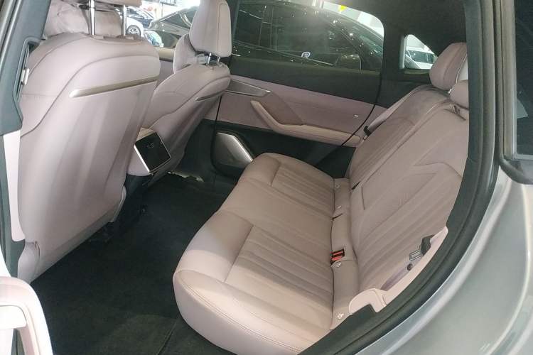 Used ONVO L60 2024 60 kWh Rear-Drive Version