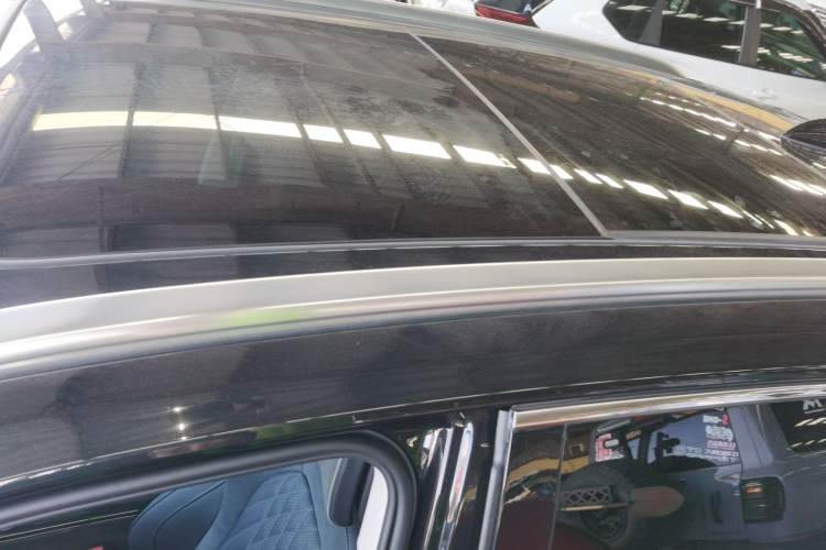 Used Hongqi HS5 2022 Facelifted Version 2.0T Smart Connect Flagship All-Wheel-Drive Edition Roof