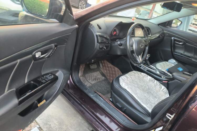 Used GAC Trumpchi GA6 2016 235T DCT Luxury Edition Driver Seat