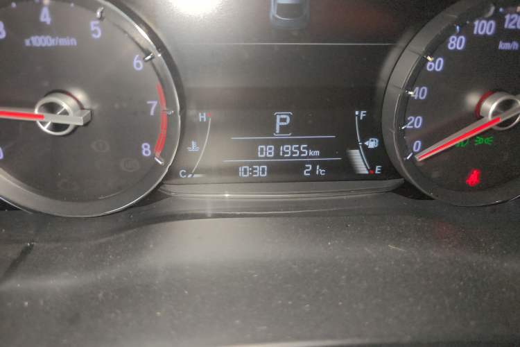 Used Honda Avancier 2017 240TURBO Two-Wheel Drive Premium Edition Odometer Close Up