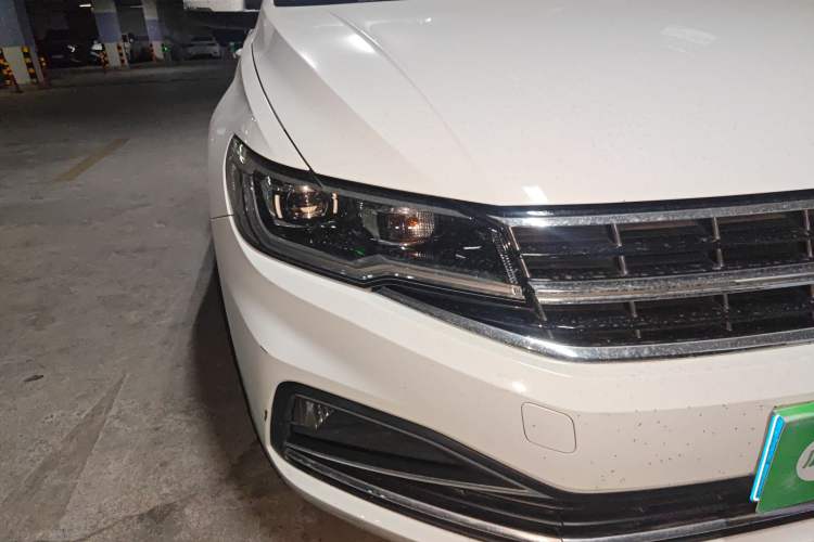 Used Volkswagen Bora 2021 1.5L Automatic Comfort Smart Connect Edition Right Front Headlight