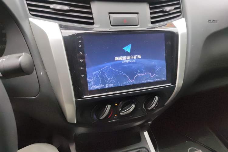 Used Nissan Navara 2017 2.5L Manual Two-Wheel Drive Standard Edition QR25
