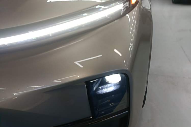 Used Li Auto L8 2023 Pro Model
