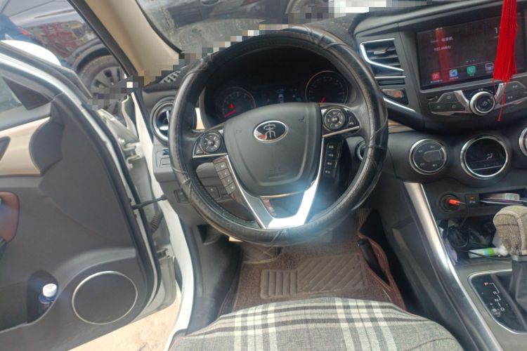 Used BYD Song 2016 GaiShi Edition 1.5TID Automatic Elite Model
