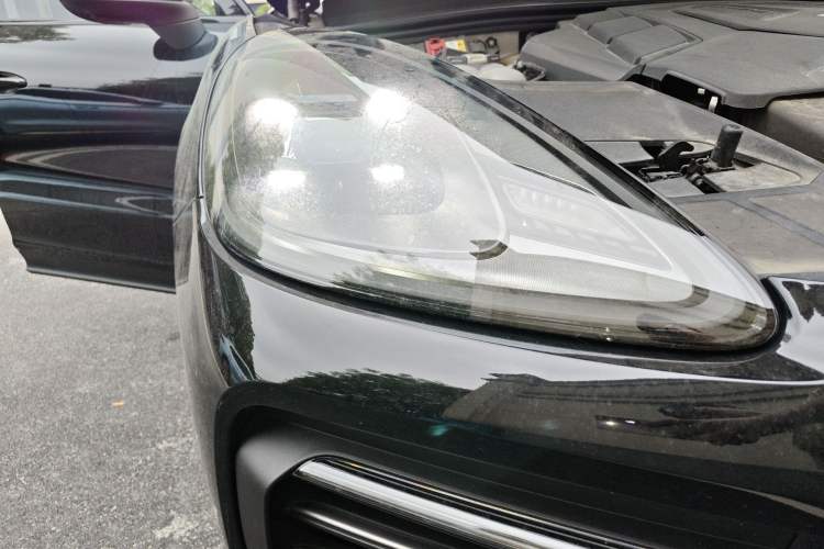 Used Porsche Cayenne 2023 Cayenne 3.0T Platinum Edition Right Front Headlight