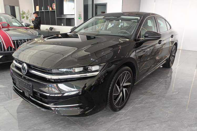 Used Volkswagen Magotan 2024 380TSI DSG Ultimate Edition