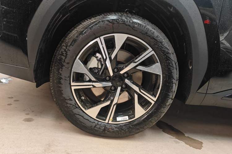 Used Geely Auto FX11 2025 4th Generation 1.5TD DCT – The Start