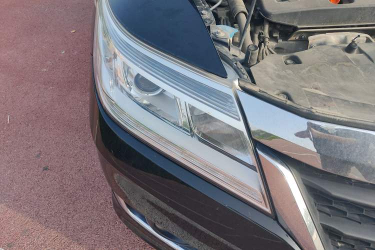 Used Honda Crider 2016 1.8L CVT Comfort Version Right Front Headlight