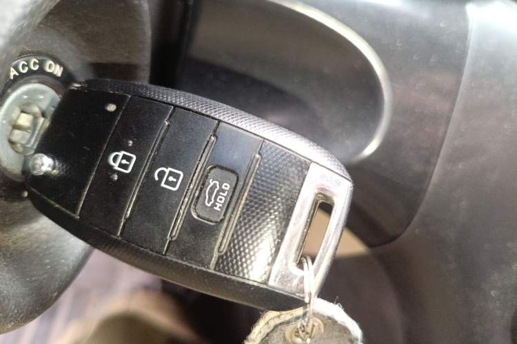 Used Kia K5 2015 2.0L Manual GL