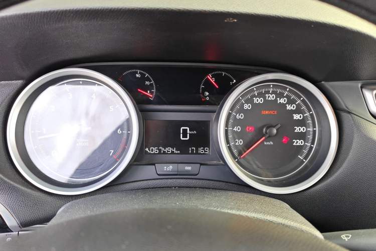 Used Peugeot 408 2018 Revised Version 1.8L Manual Leading Edition Instrument Cluster