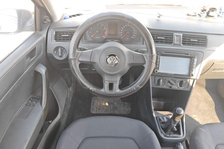Used Volkswagen Santana 2013 1.6L Manual Fashion Edition Steering Wheel