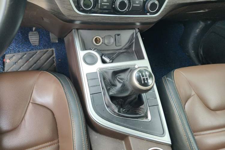 Used FORTHING SX6 2018 1.6L Manual Luxury Model
