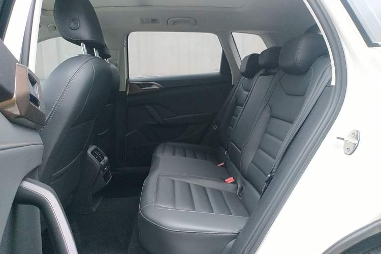 Used Volkswagen Tharu 2022 280TSI Two-Wheel Drive Comfort Edition