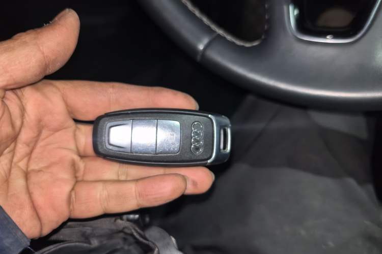 Used Audi A3 2022 A3L Limousine 35 TFSI Fashion Sport Model Vehicle Key