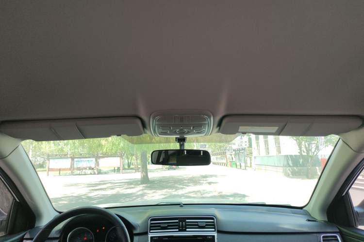 Used Haval M6 2017 1.5T Automatic Two-Wheel Drive Urban Model Headliner