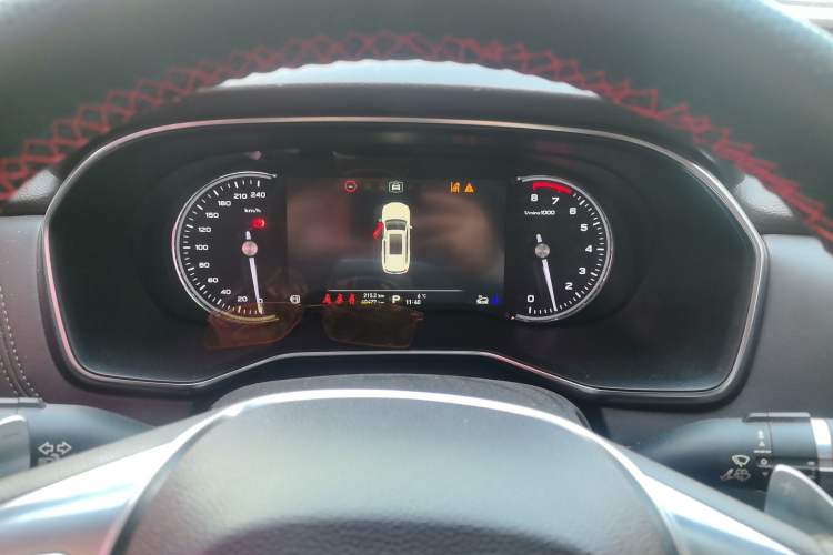 Used Roewe RX8 2018 30T Smart Connectivity All-Wheel Drive Supreme Edition
