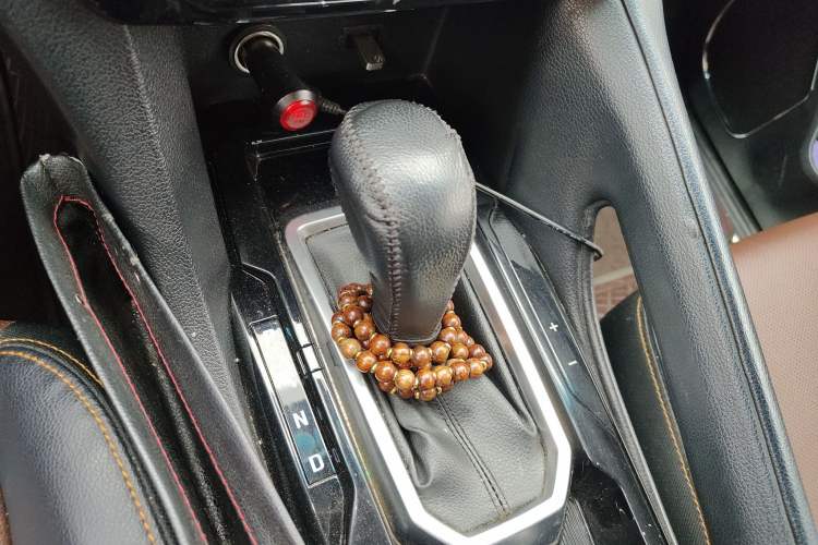 Used JMC Yusheng S350 2016 2.0T Automatic All-Wheel Drive Gasoline Luxury Edition 5 Seats