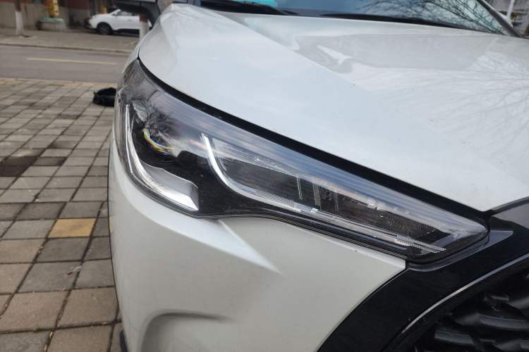 Used Toyota Corolla Cross 2024 2.0L Smart Electric Hybrid Dual-Engine Pioneer Edition
