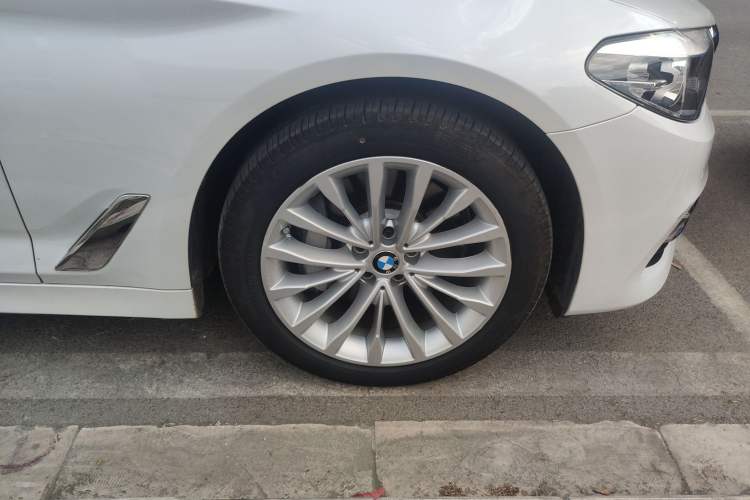 Used BMW 5 Series 2019 530Li Leading Model Luxury Package
