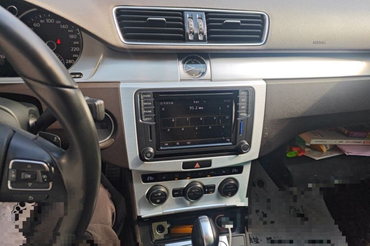 Used Volkswagen FAW-Volkswagen CC 2018 1.8TSI Luxury Model Audio And AC Panel