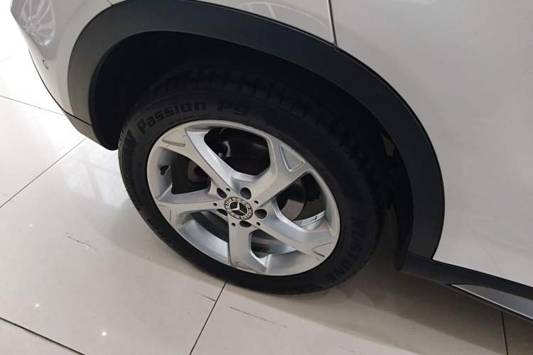 Used Mercedes-Benz GLA 2017 GLA 200 Sport Edition Right Rear Wheel Hub