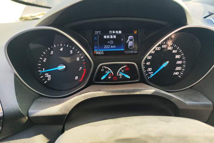 Used Ford Kuga 2015 2.0L GTDi Four-Wheel-Drive Sport Model
