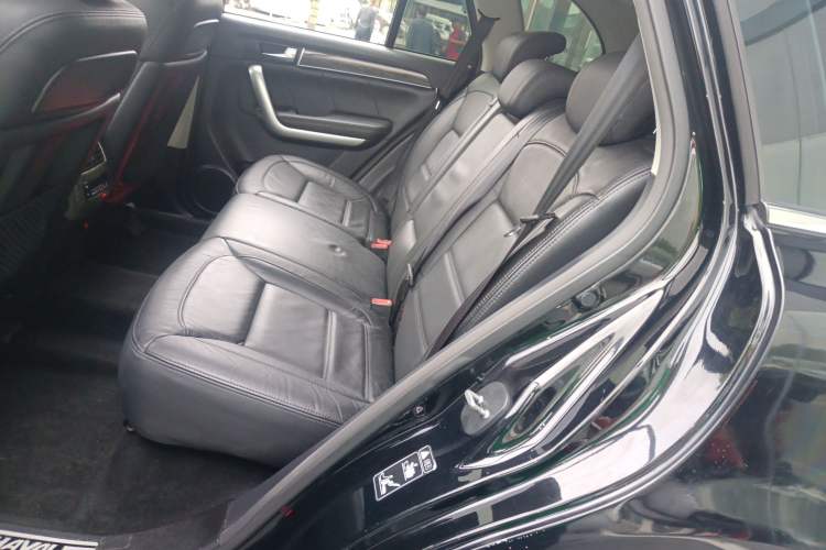 Used Haval H8 2015 2.0T Two-Wheel-Drive Standard Version
